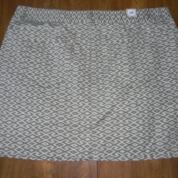 Gap 14 Green Tan Neutral Geometric Diamond Skirt - Picture 2 of 2